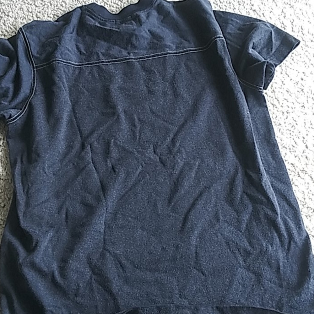 Top - Picture 2 of 3